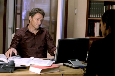 Tim Daly - Private Practice - Fear of Flying - Photos