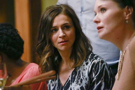 Caterina Scorsone - Grey's Anatomy - Guess Who's Coming to Dinner - Photos