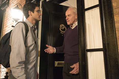 Darren Criss, Mike Farrell - American Crime Story - A Random Killing - Do filme