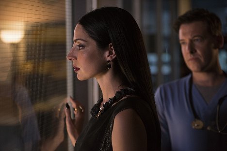 Anna Hopkins - Shadowhunters: The Mortal Instruments - On Infernal Ground - Photos
