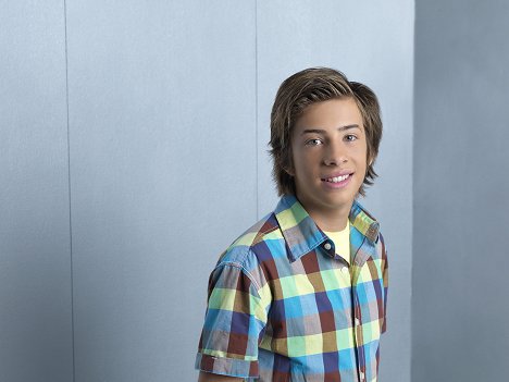 Jimmy Bennett - My Superhero Family - Werbefoto