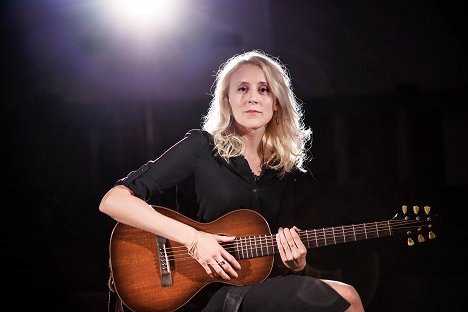Frida Andersson - Yksin lavalla - Promo