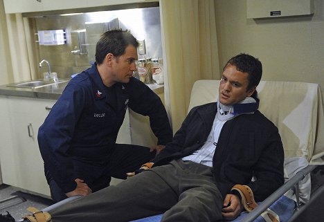 Michael Weatherly, James Harvey Ward - NCIS: Naval Criminal Investigative Service - Playing with Fire - Photos
