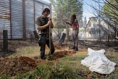 Andrew Lincoln, Danai Gurira - The Walking Dead - Honor - Van film