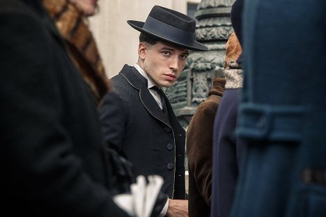Ezra Miller - Fantastic Beasts and Where to Find Them - Photos
