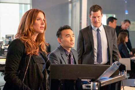 Poppy Montgomery, James Hiroyuki Liao, Dylan Walsh - Unforgettable - Admissions - Photos