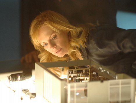 Marg Helgenberger - CSI: Crime Scene Investigation - Monster in the Box - Photos