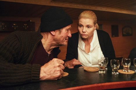 Werner Lustig, Annette Frier - Ella Schön - Die Inselbegabung - Filmfotos