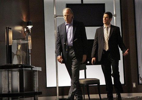 Craig T. Nelson, Eddie Cahill - CSI: NY - The Past, Present and Murder - Photos