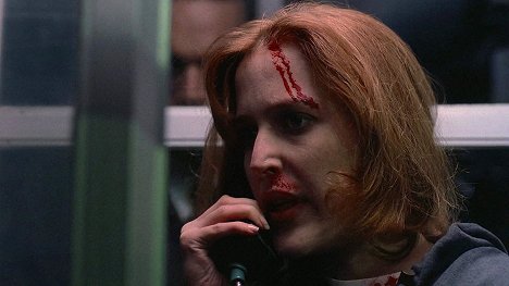 Gillian Anderson - The X-Files - End Game - Photos