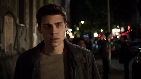 Nolan Gerard Funk - Dva světy - Act Like You've Been Here Before - Z filmu