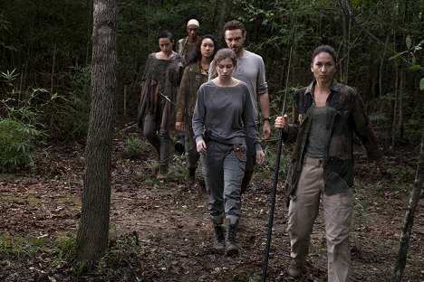 Sydney Park, Katelyn Nacon, Ross Marquand, Nicole Barré - The Walking Dead - The Lost and the Plunderers - Photos