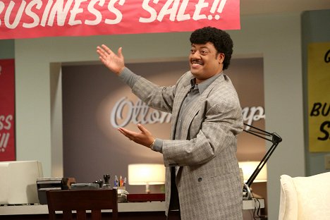 Cedric Yarbrough - The Goldbergs - You're Under Foot - Photos