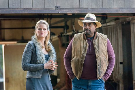 Joelle Carter, Mykelti Williamson - Justified - Chasse à l'homme - Film