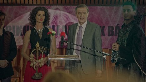 Adél Jordán, Zoltán Mucsi, Péter Bercsényi - Tóth János - Az év vállalkozója - Film