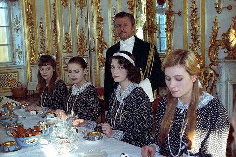 Ольга Борисова, Alena Teremizova, Yevgeniya Kryukova, Darya Mayorova - The Assassin of the Tsar - Film