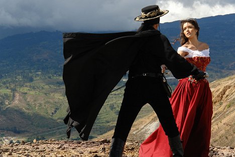 Marlene Favela - Zorro: La espada y la rosa - Van film