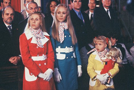 Ashley Eckstein, Autumn Reeser, Sofia Vassilieva - The Brady Bunch in the White House - Van film