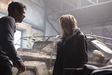 Toby Kebbell, Maggie Grace - The Hurricane Heist - Filmfotos