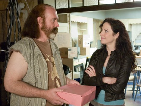 Franc Ross, Mary-Louise Parker - Weeds - A.K.A The Plant - Do filme