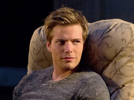 Hunter Parrish - Tráva - Přes práh - Z filmu