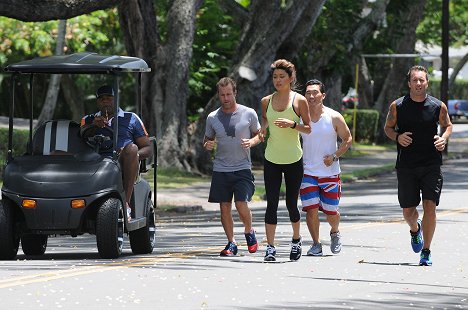 Chi McBride, Scott Caan, Grace Park, Daniel Dae Kim, Alex O'Loughlin - Hawaii Five-0 - Ka 'Alapahi Nui - Photos