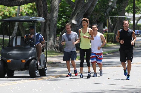 Chi McBride, Scott Caan, Grace Park, Daniel Dae Kim, Alex O'Loughlin - Hawaii 5.0 - Wielkie kłamstwo - Z filmu