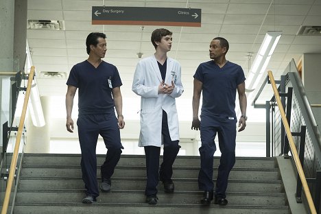 Will Yun Lee, Freddie Highmore, Hill Harper - The Good Doctor - Sorriso - Do filme