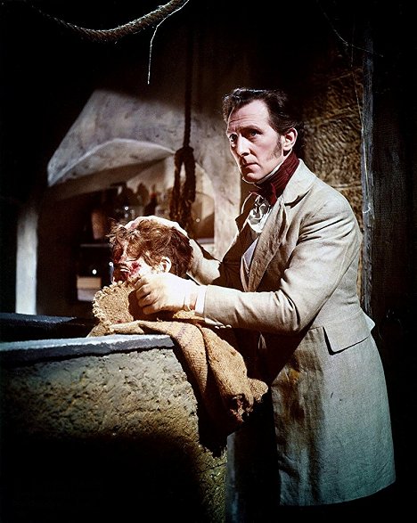 Peter Cushing - The Curse of Frankenstein - Photos