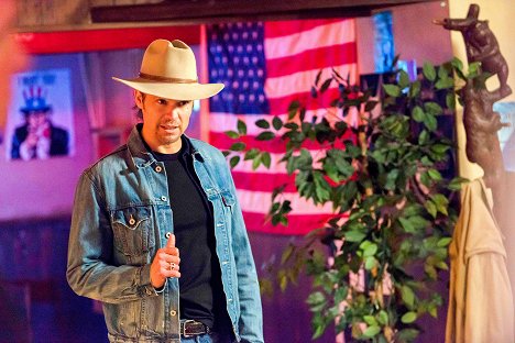 Timothy Olyphant - Justified - Ghosts - Photos