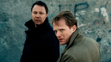 Stephen Graham, Paul Bettany - Blood - Mord am Meer - Filmfotos