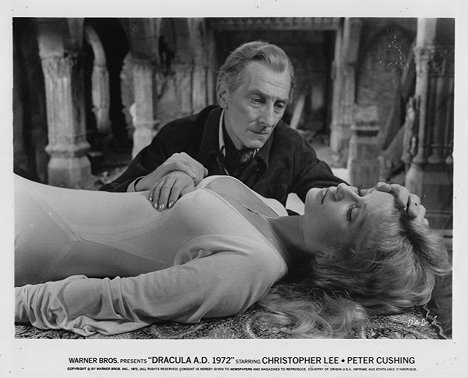 Peter Cushing, Stephanie Beacham - Dracula A.D. 1972 - Lobbykaarten