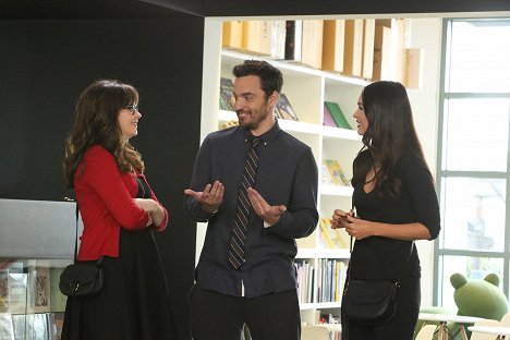 Zooey Deschanel, Jake Johnson, Megan Fox - New Girl - Glue - Photos