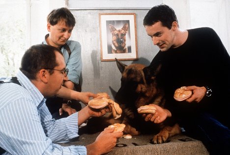 Wolf Bachofner, Heinz Weixelbraun, Reginald von Ravenhorst-koira, Gedeon Burkhard - Poliisikoira Rex - Vaarallinen intohimo - Kuvat elokuvasta