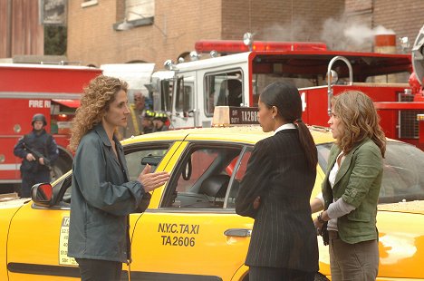 Melina Kanakaredes, Anna Belknap - CSI: New York-i helyszínelők - Gondoskodás - Filmfotók