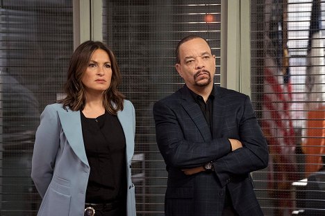 Mariska Hargitay, Ice-T - Esküdt ellenségek: Különleges ügyosztály - Az erőszaktevő háttértörténete - Filmfotók