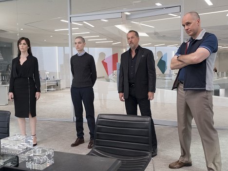 Maggie Siff, Asia Kate Dillon, David Costabile, Kelly AuCoin - Billions - Tie Goes to the Runner - Photos