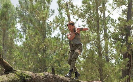 Alicia Vikander - Tomb Raider - Making of