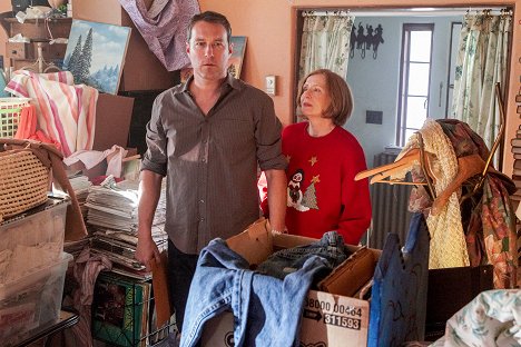 John Corbett, Frances Conroy - United States of Tara - The Full F**k You Finger - Photos