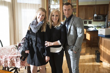 Anna Fricks, Leigh-Allyn Baker, Joey Lawrence - Wish For Christmas - Making of