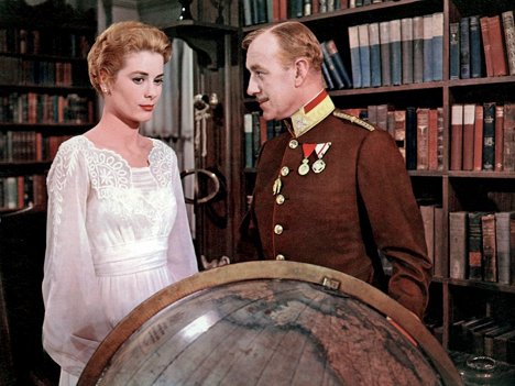 Grace Kelly, Alec Guinness - The Swan - Photos
