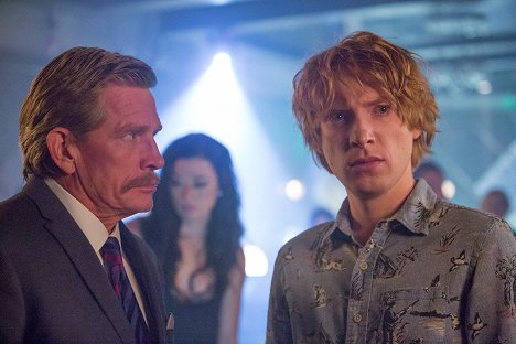 Thomas Haden Church, Domhnall Gleeson - Crash Pad - Z filmu