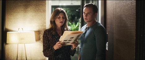 Sharon Horgan, Billy Magnussen