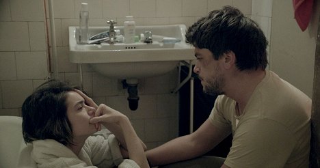 Alina Grigore, Robi Urs - Illégitime - Film