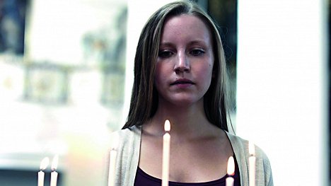 Carolina Hoffmann - Alice - The Darkest Hour - Film