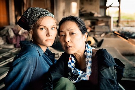 Rosalie Thomass, Kaori Momoi - Grüße aus Fukushima - De filmagens