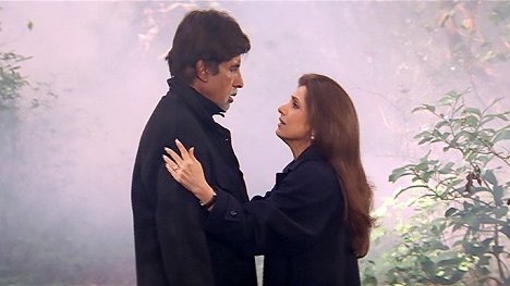 Amitabh Bachchan, Dimple Kapadia - Hum Kaun Hai? - Van film