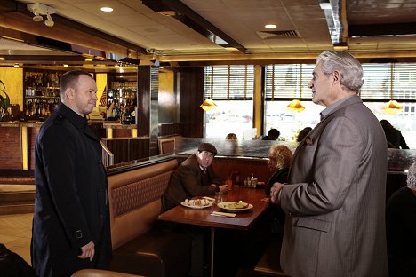 Donnie Wahlberg, Michael Nouri - Blue Bloods - Crime Scene New York - Town Without Pity - Photos