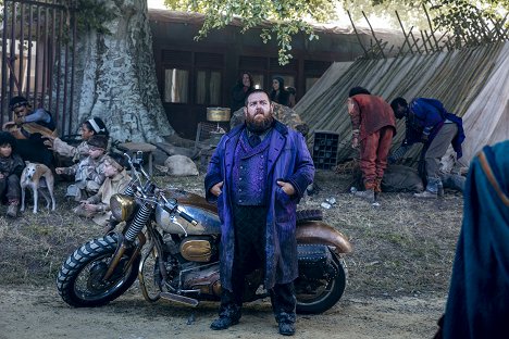 Nick Frost - Into the Badlands - Chapter XVII: Enter the Phoenix - Photos