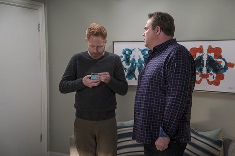 Jesse Tyler Ferguson, Eric Stonestreet - Moderni perhe - He Said, She Shed - Kuvat elokuvasta